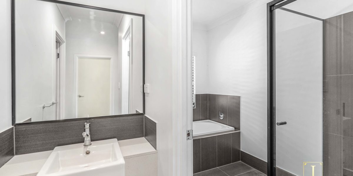 159 Roberts Drive, Trinity Beach, QLD 4879 AUS