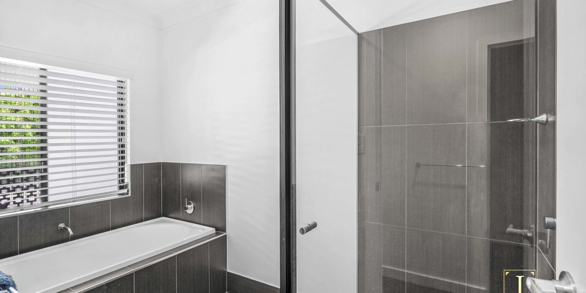 159 Roberts Drive, Trinity Beach, QLD 4879 AUS