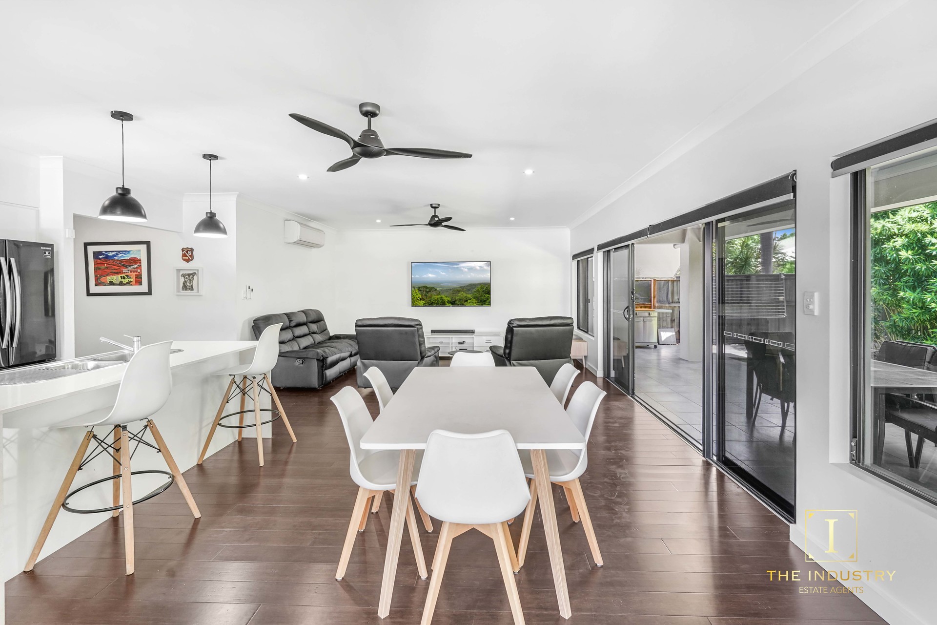 159 Roberts Drive, Trinity Beach, QLD 4879 AUS