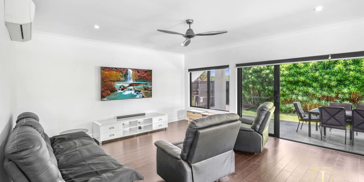 159 Roberts Drive, Trinity Beach, QLD 4879 AUS