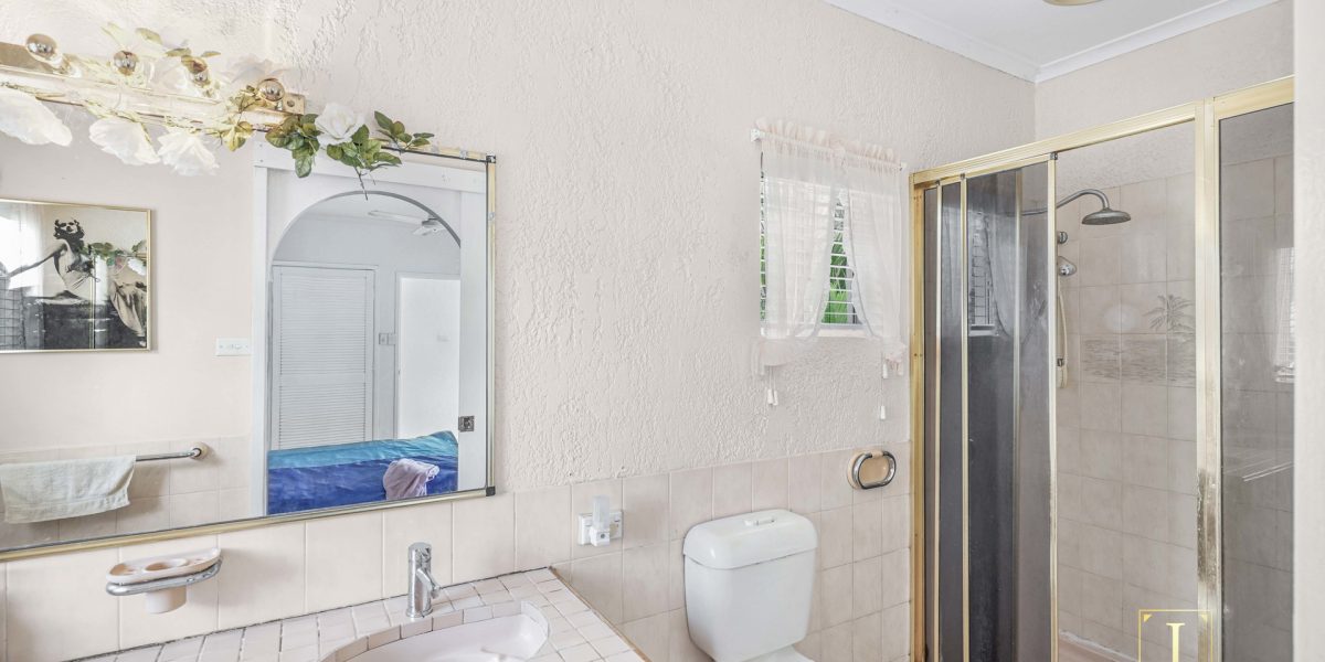 9-11 Wakunai Close, Trinity Beach, QLD 4879 AUS