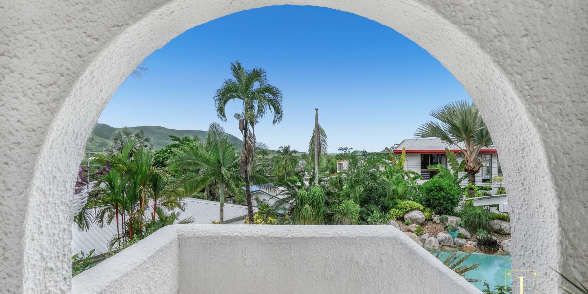 9-11 Wakunai Close, Trinity Beach, QLD 4879 AUS