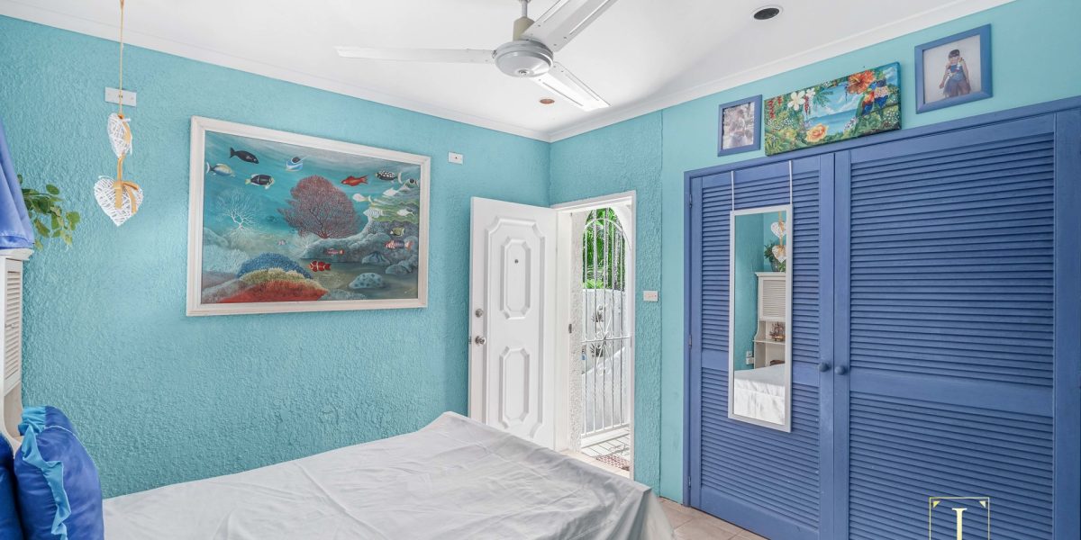 9-11 Wakunai Close, Trinity Beach, QLD 4879 AUS