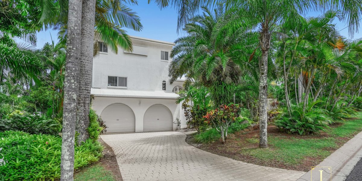 9-11 Wakunai Close, Trinity Beach, QLD 4879 AUS