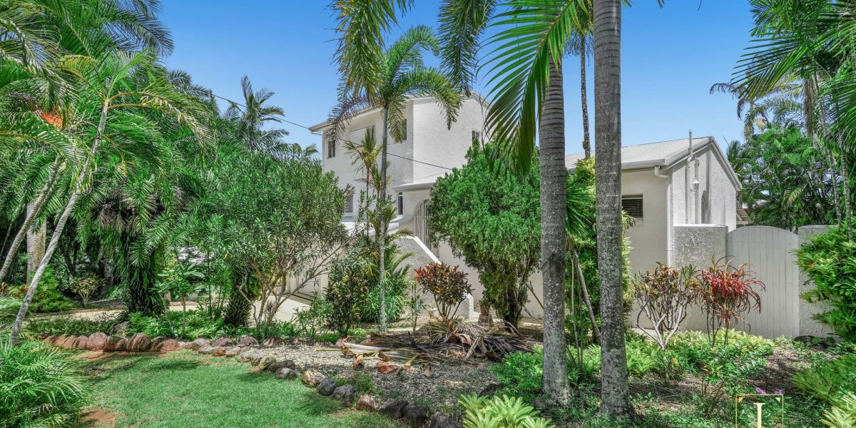 9-11 Wakunai Close, Trinity Beach, QLD 4879 AUS