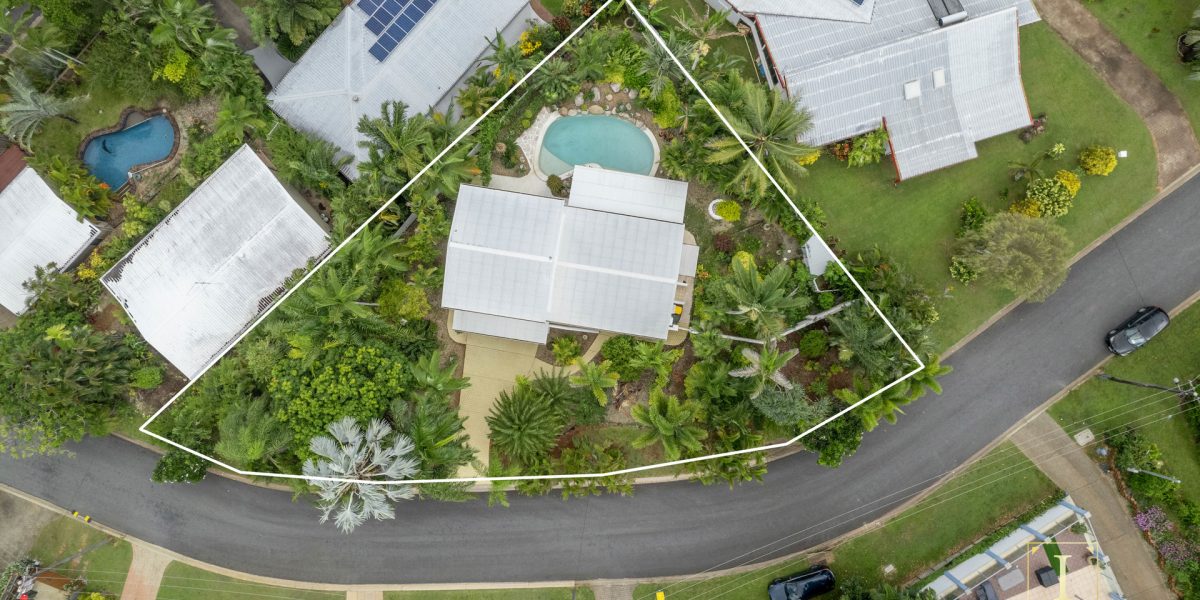9-11 Wakunai Close, Trinity Beach, QLD 4879 AUS