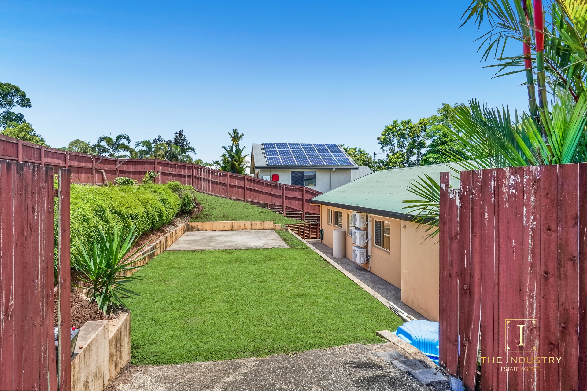 7 Sherbrook Close, Brinsmead, QLD 4870 AUS