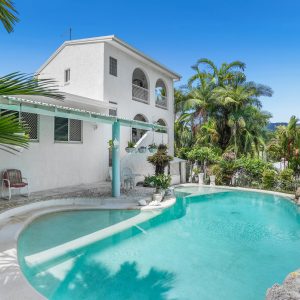 9-11 Wakunai Close, Trinity Beach, QLD 4879 AUS