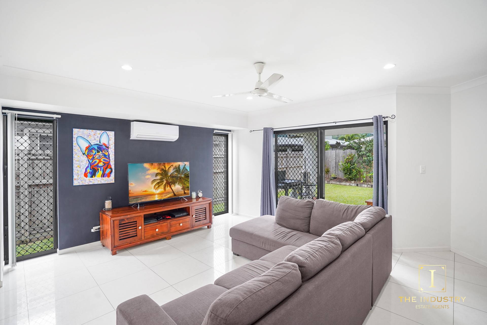 25 Landsborough Drive, Smithfield, QLD 4878 AUS