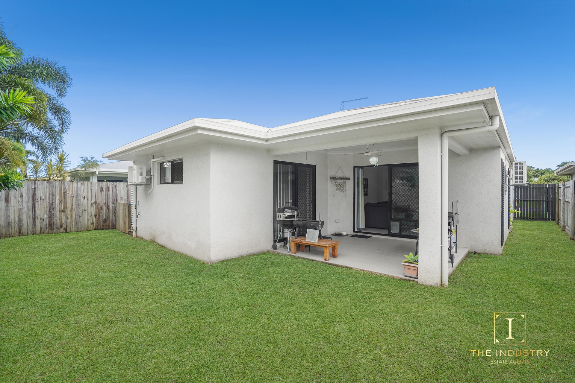 25 Landsborough Drive, Smithfield, QLD 4878 AUS