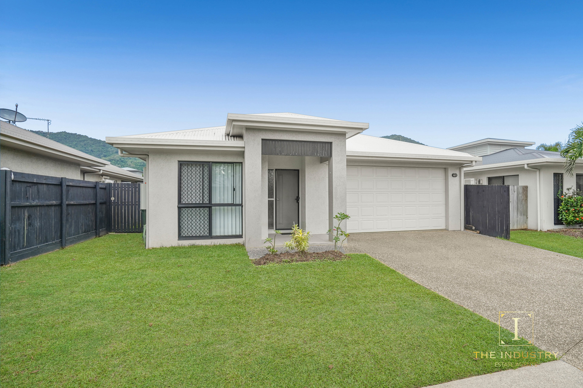 25 Landsborough Drive, Smithfield, QLD 4878 AUS