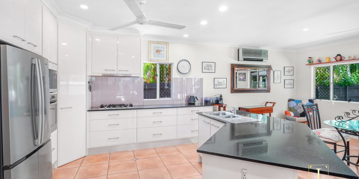 39 Bramble Street, Clifton Beach, QLD 4879 AUS