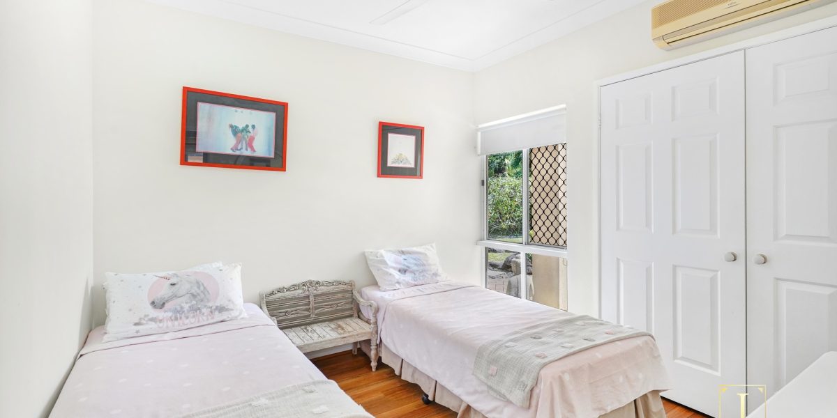 39 Bramble Street, Clifton Beach, QLD 4879 AUS