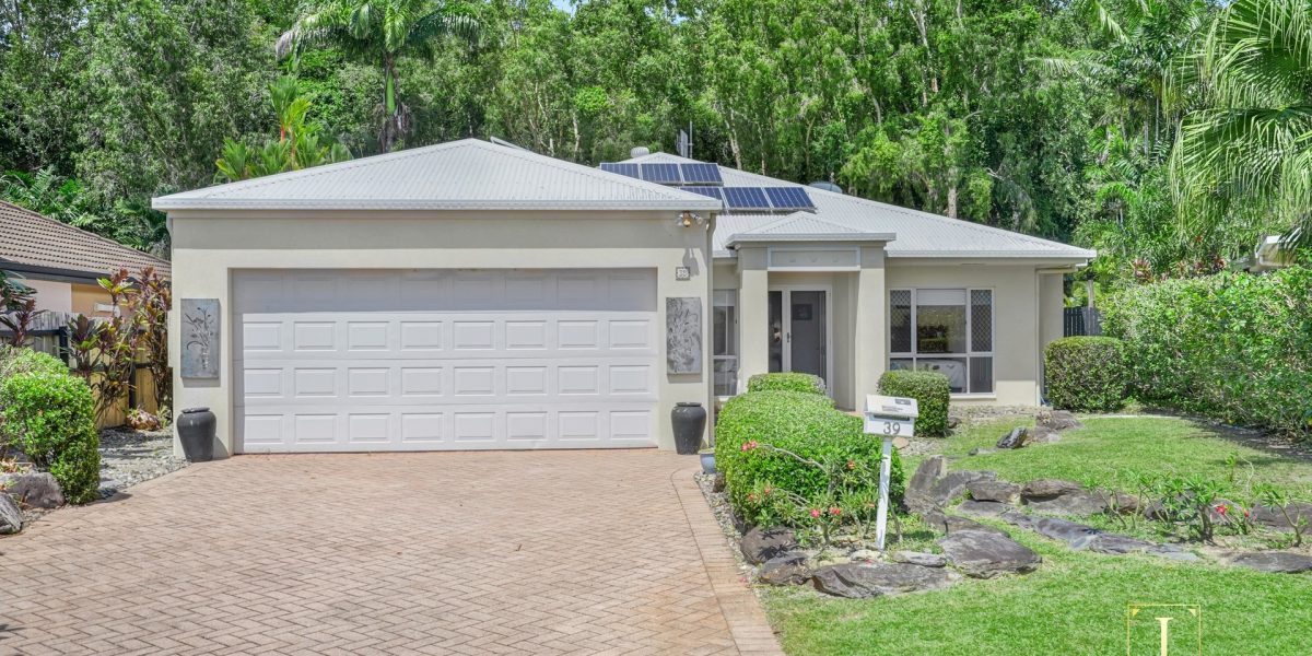 39 Bramble Street, Clifton Beach, QLD 4879 AUS