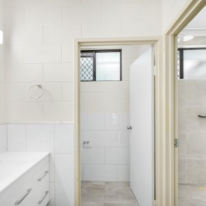 2 Parton Close, White Rock, QLD 4868 AUS