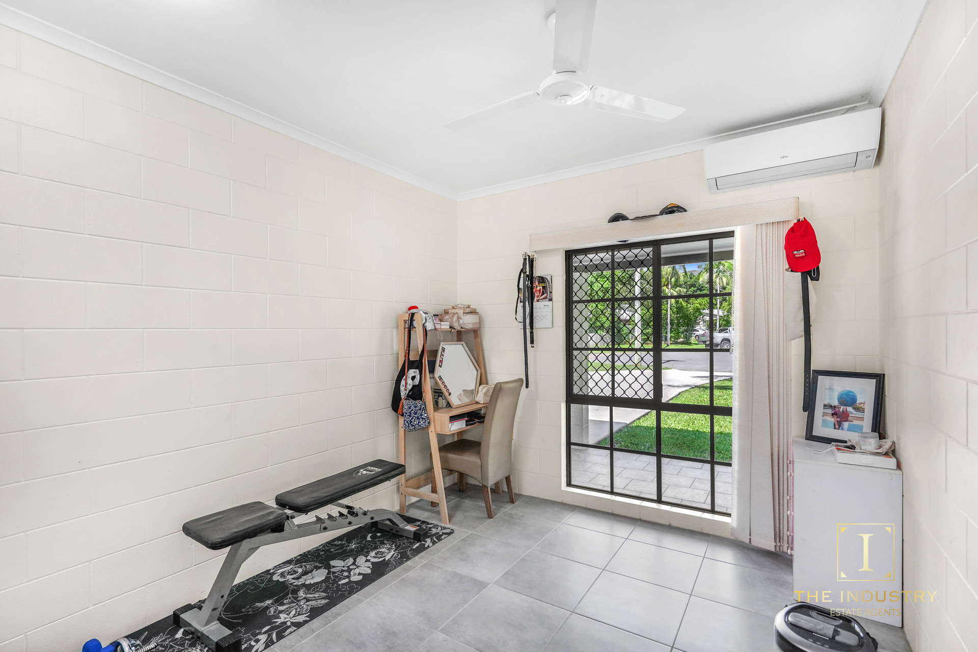 2 Parton Close, White Rock, QLD 4868 AUS