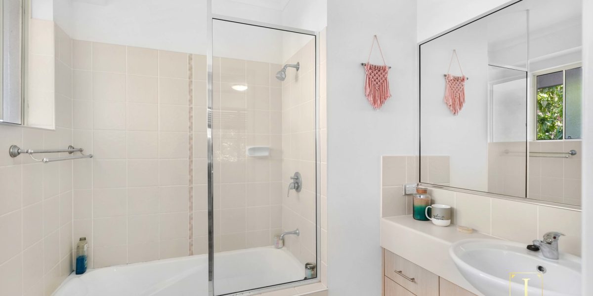 24/110-118 Moore Street, Trinity Beach, QLD 4879 AUS