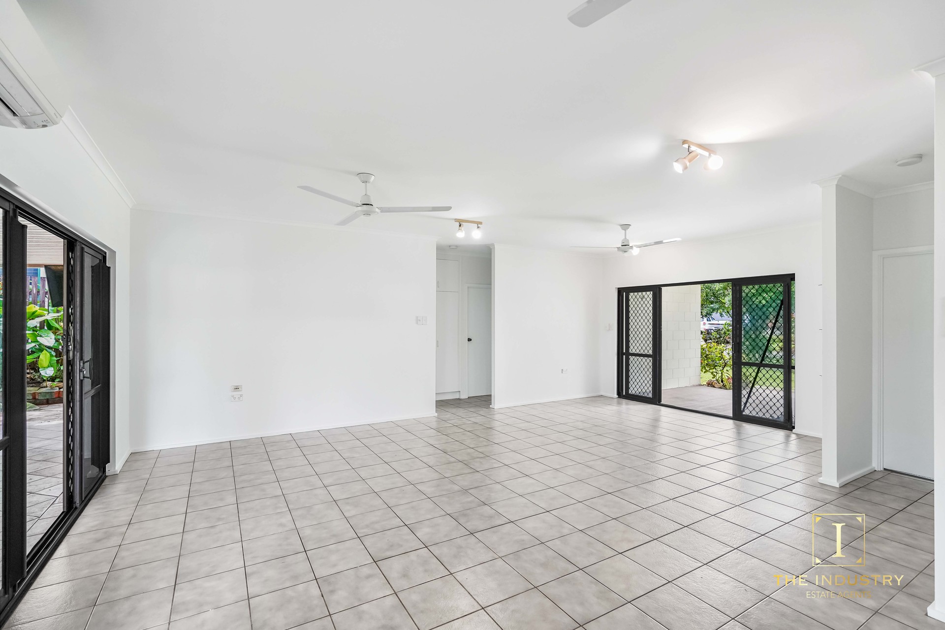 34 Kitava Street, Trinity Beach, QLD 4879 AUS