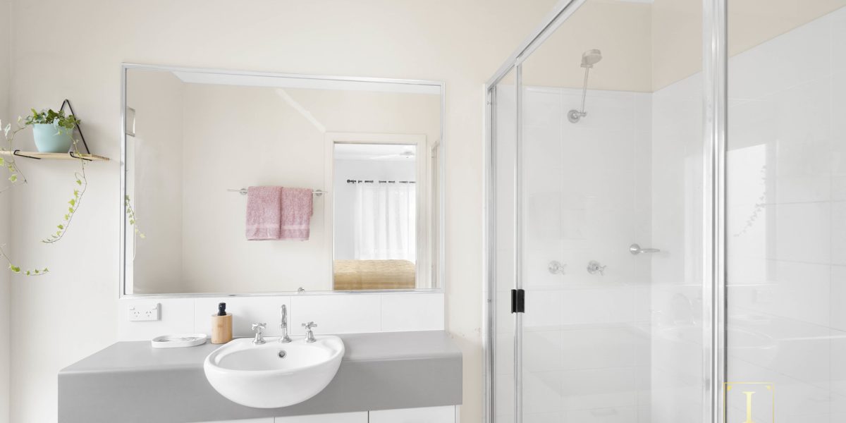 87 Roberts Drive, Trinity Beach, QLD 4879 AUS