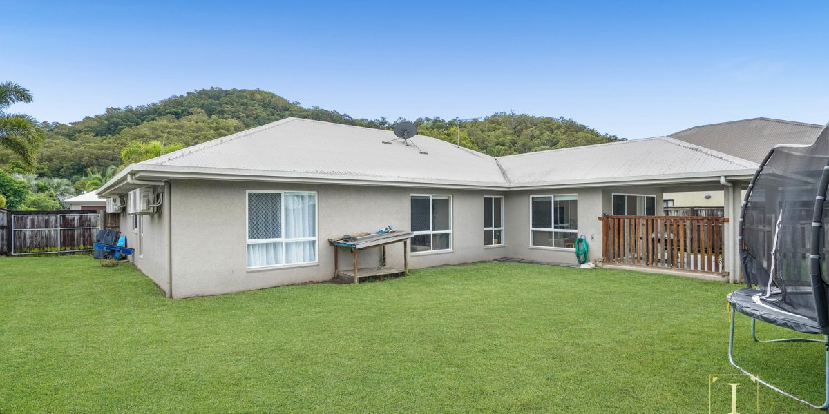 87 Roberts Drive, Trinity Beach, QLD 4879 AUS