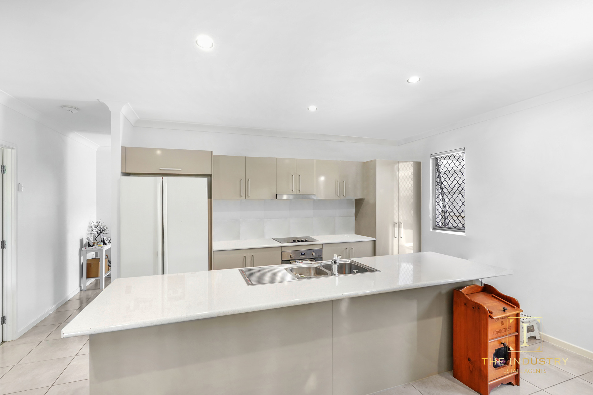 1 Conical Close, Trinity Beach, QLD 4879 AUS