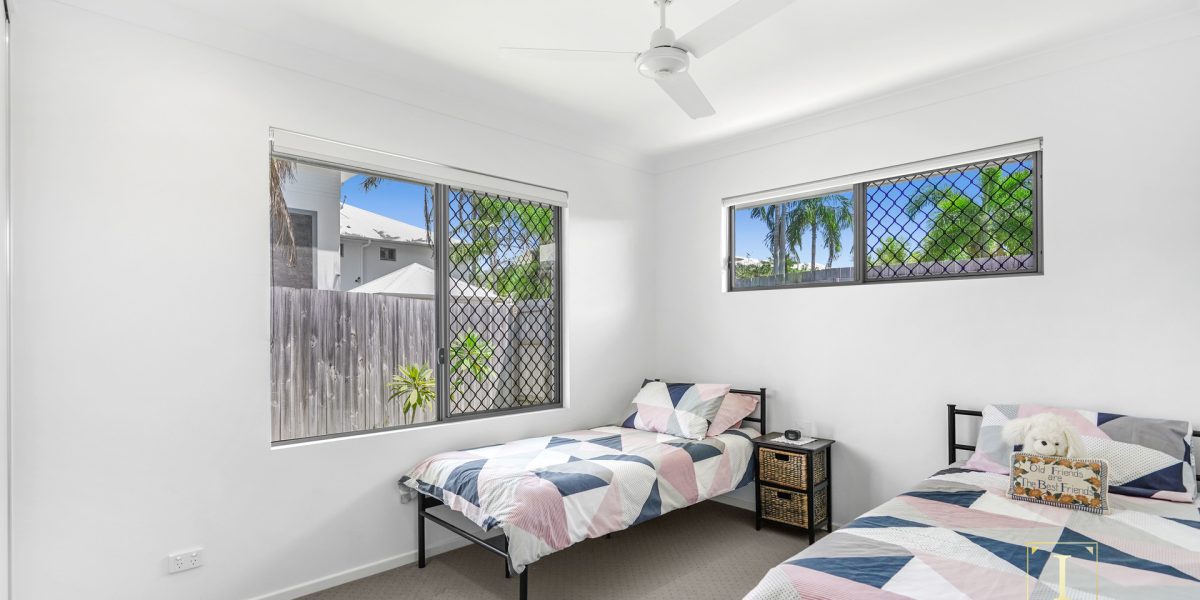 1 Conical Close, Trinity Beach, QLD 4879 AUS