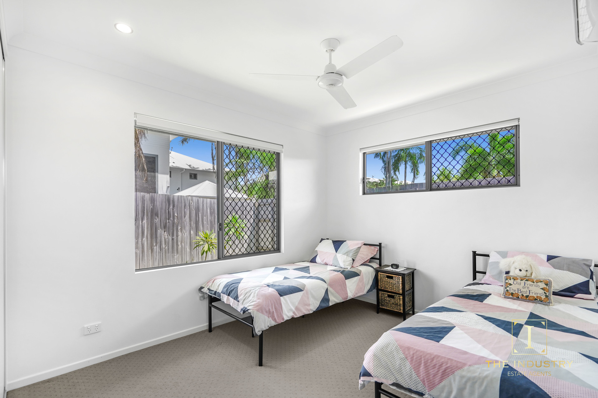 1 Conical Close, Trinity Beach, QLD 4879 AUS