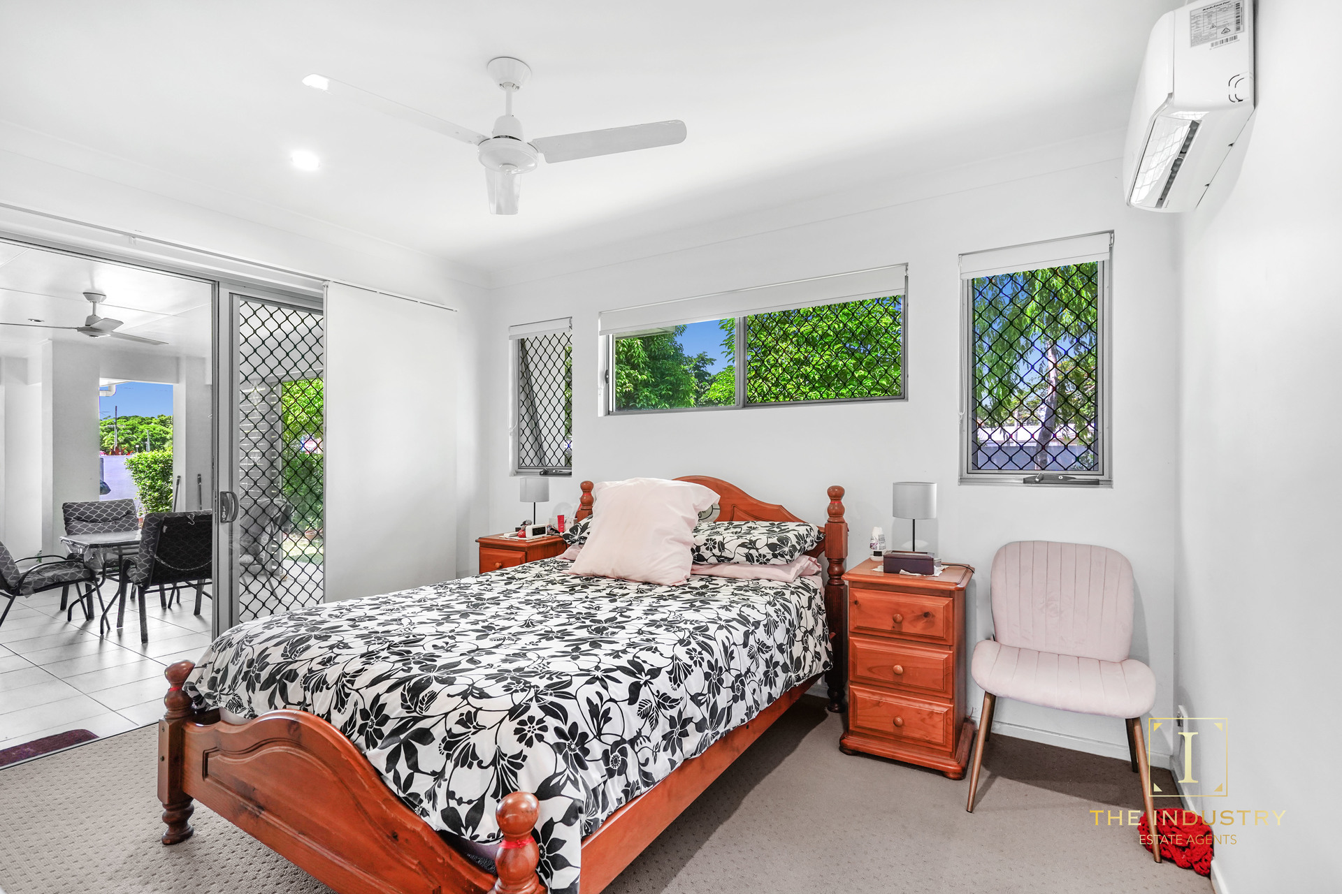 1 Conical Close, Trinity Beach, QLD 4879 AUS