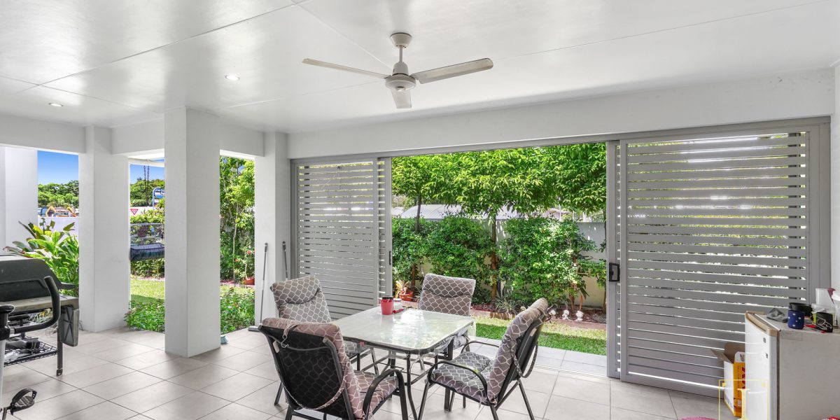 1 Conical Close, Trinity Beach, QLD 4879 AUS
