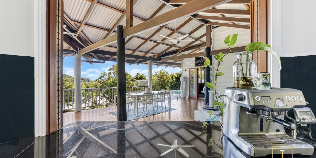 4 Justine Close, Trinity Beach, QLD 4879 AUS