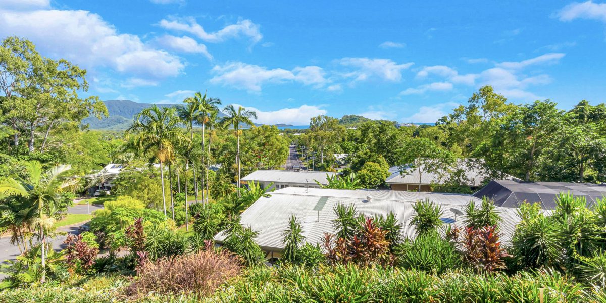 4 Justine Close, Trinity Beach, QLD 4879 AUS