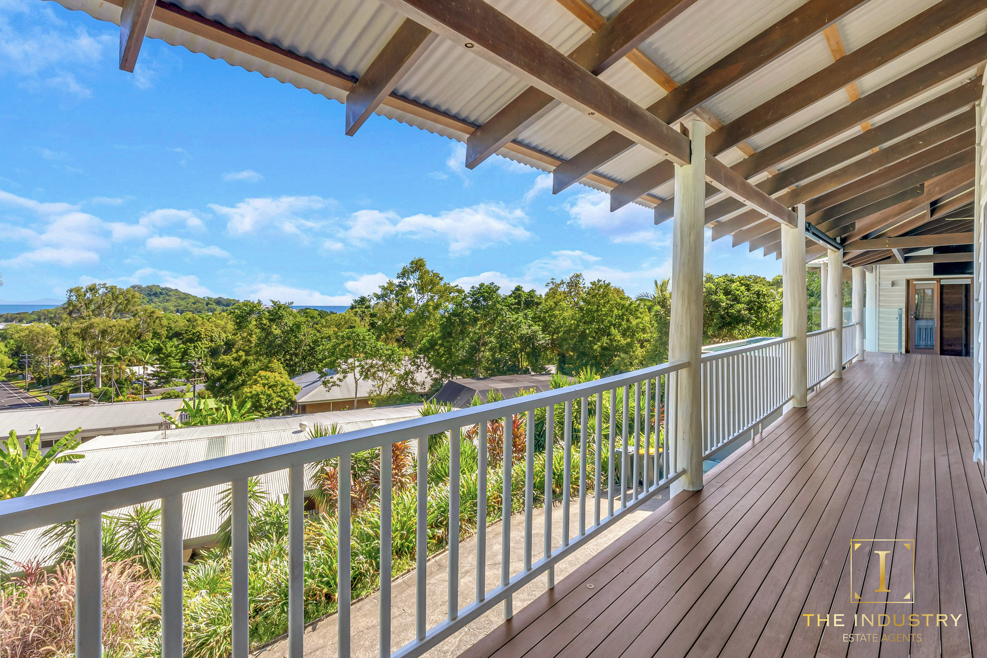 4 Justine Close, Trinity Beach, QLD 4879 AUS