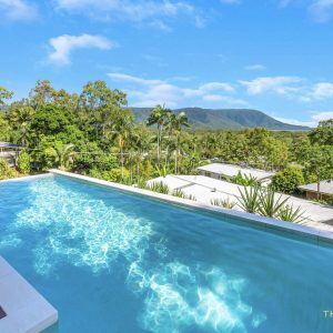 4 Justine Close, Trinity Beach, QLD 4879 AUS