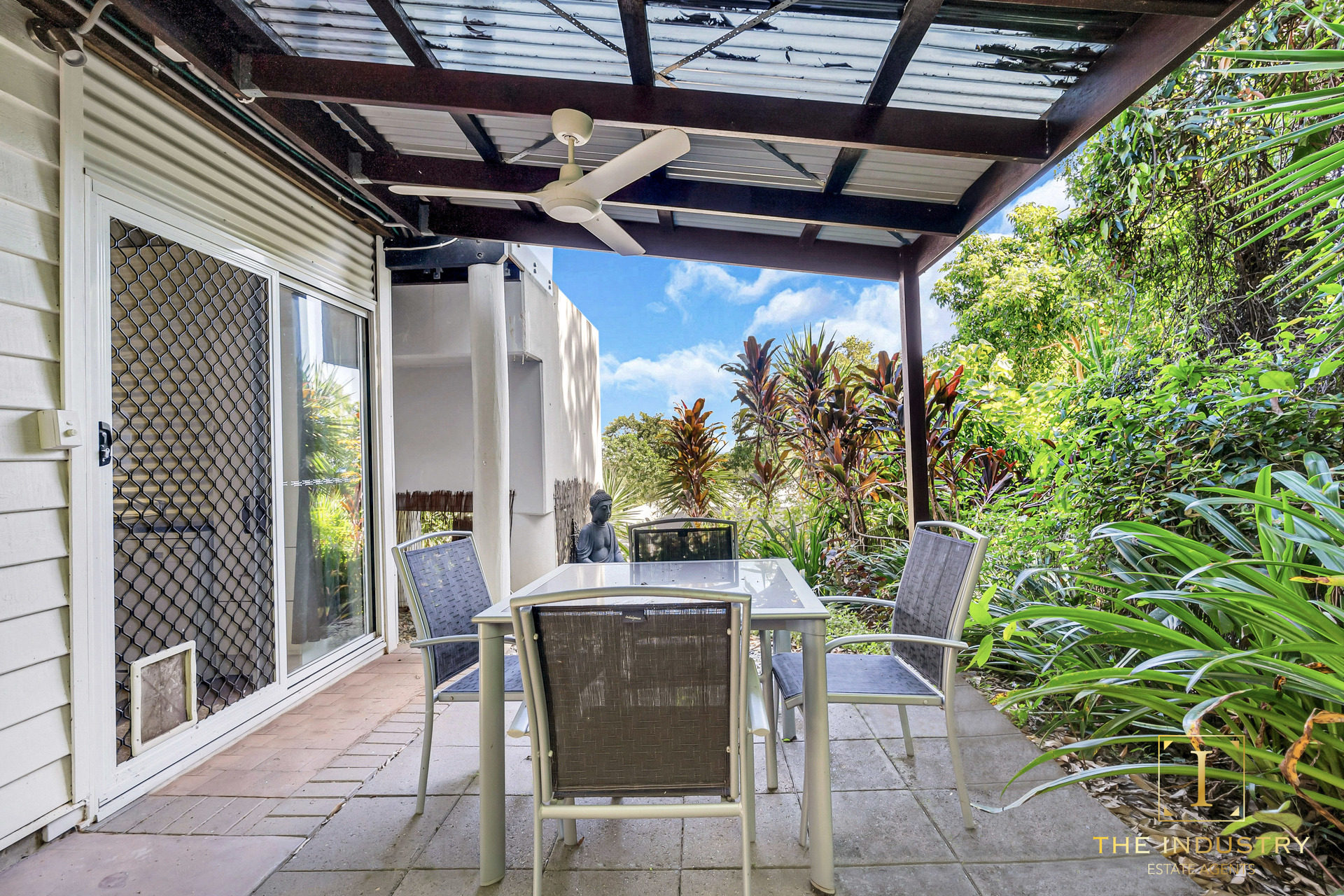 4 Justine Close, Trinity Beach, QLD 4879 AUS