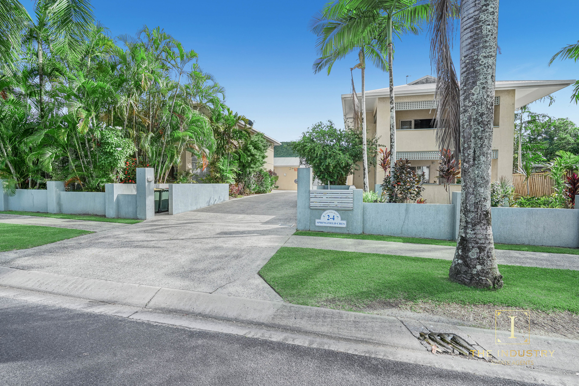 10/2-4 Springfield Crescent, Manoora, QLD 4870 AUS