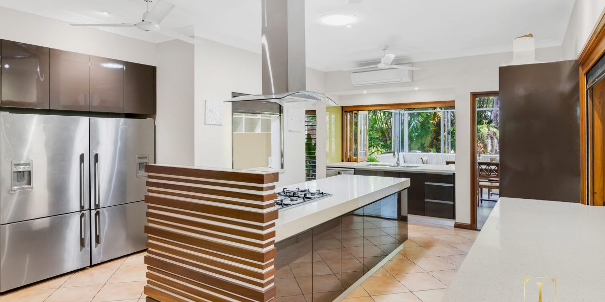 10-12 Evergreen Street, Clifton Beach, QLD 4879 AUS
