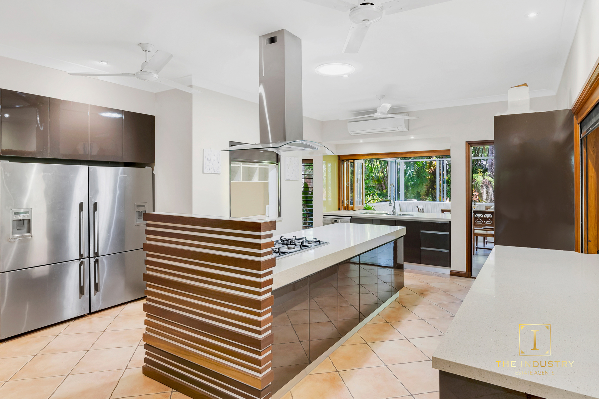 10-12 Evergreen Street, Clifton Beach, QLD 4879 AUS