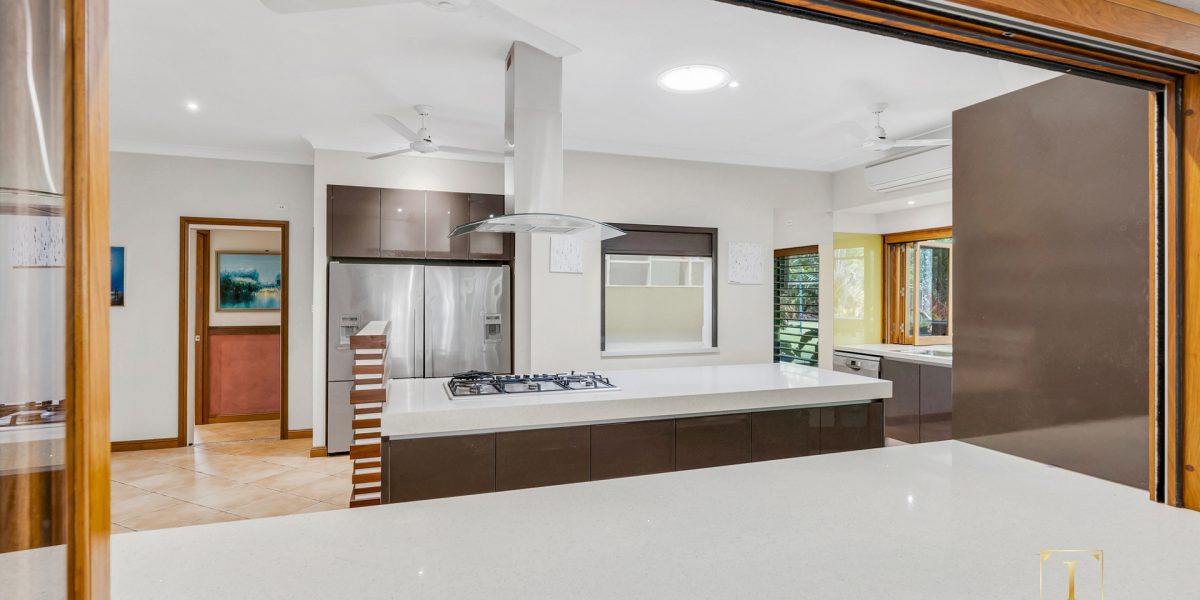 10-12 Evergreen Street, Clifton Beach, QLD 4879 AUS