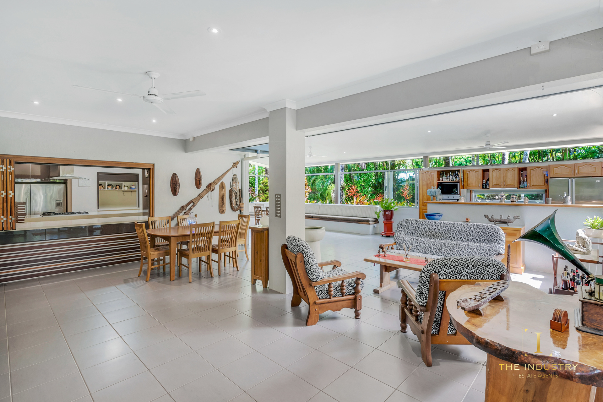 10-12 Evergreen Street, Clifton Beach, QLD 4879 AUS