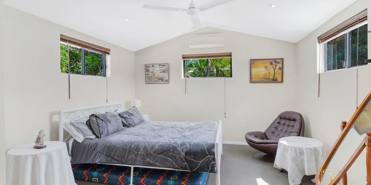 10-12 Evergreen Street, Clifton Beach, QLD 4879 AUS