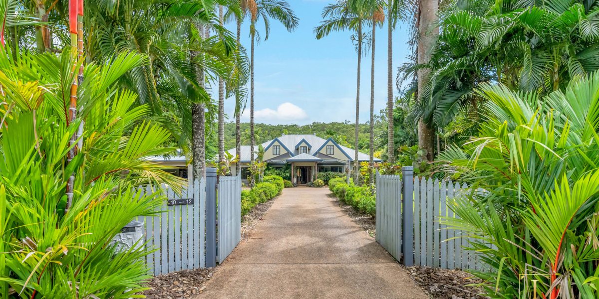 10-12 Evergreen Street, Clifton Beach, QLD 4879 AUS