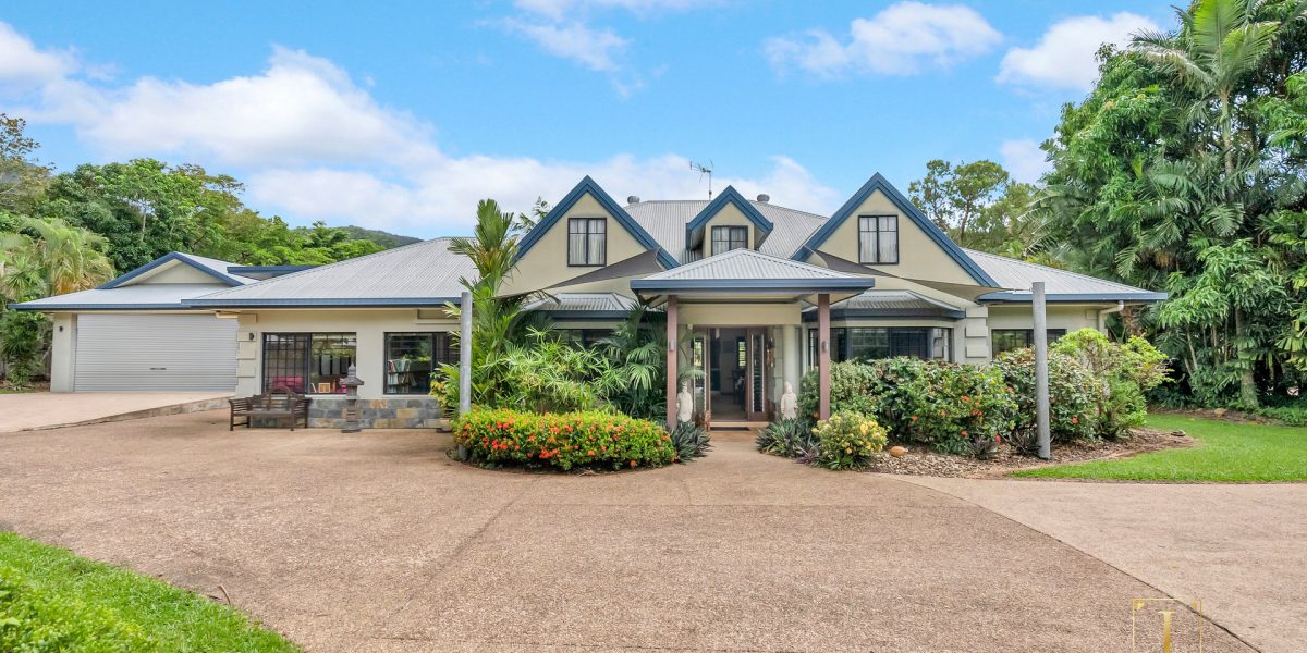 10-12 Evergreen Street, Clifton Beach, QLD 4879 AUS