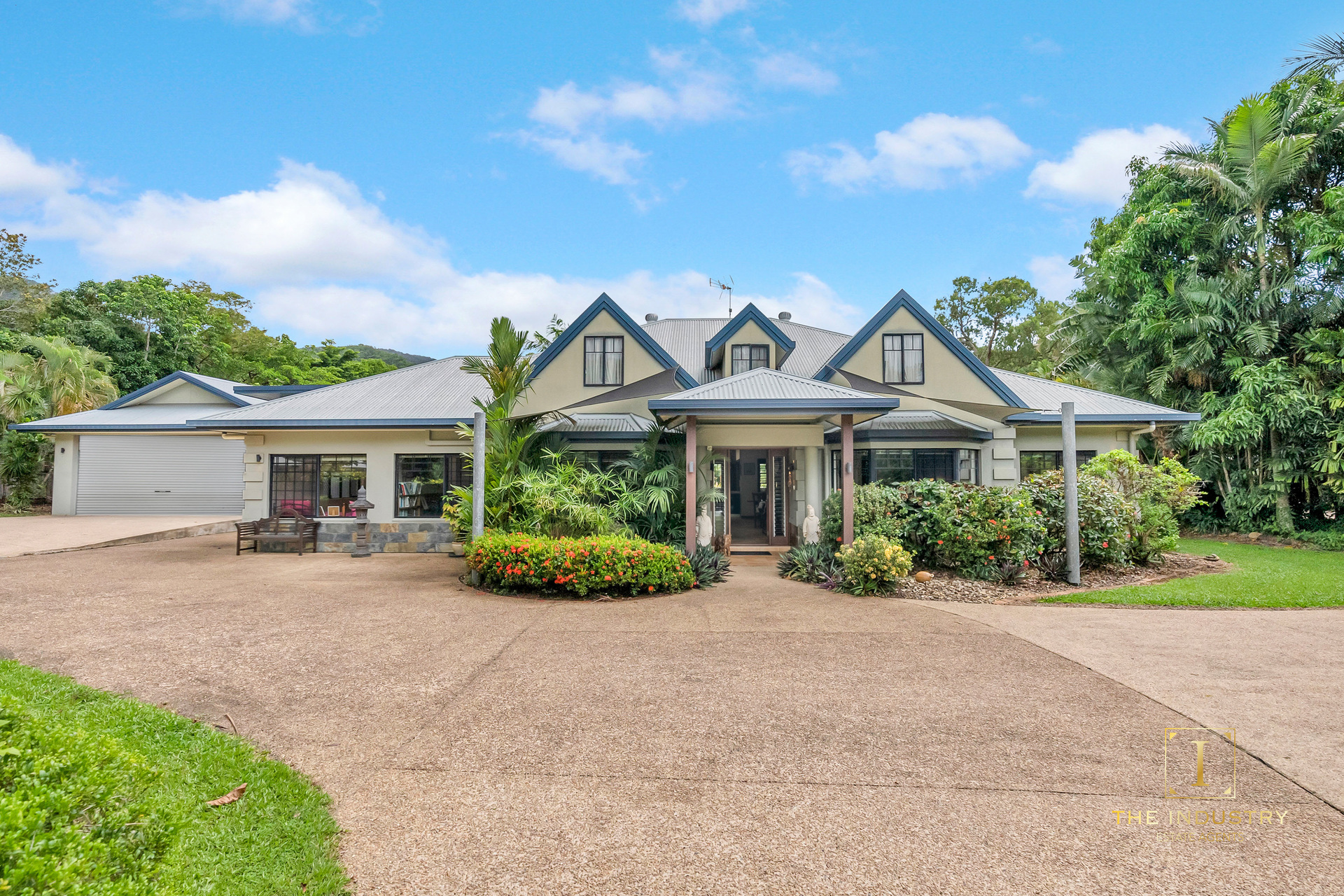 10-12 Evergreen Street, Clifton Beach, QLD 4879 AUS