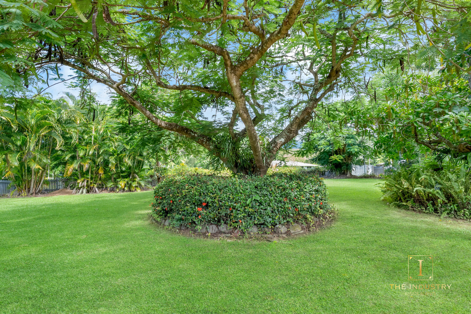 10-12 Evergreen Street, Clifton Beach, QLD 4879 AUS