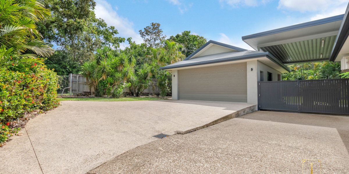 10-12 Evergreen Street, Clifton Beach, QLD 4879 AUS