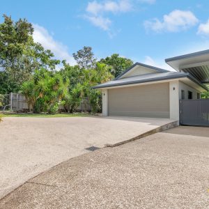 10-12 Evergreen Street, Clifton Beach, QLD 4879 AUS