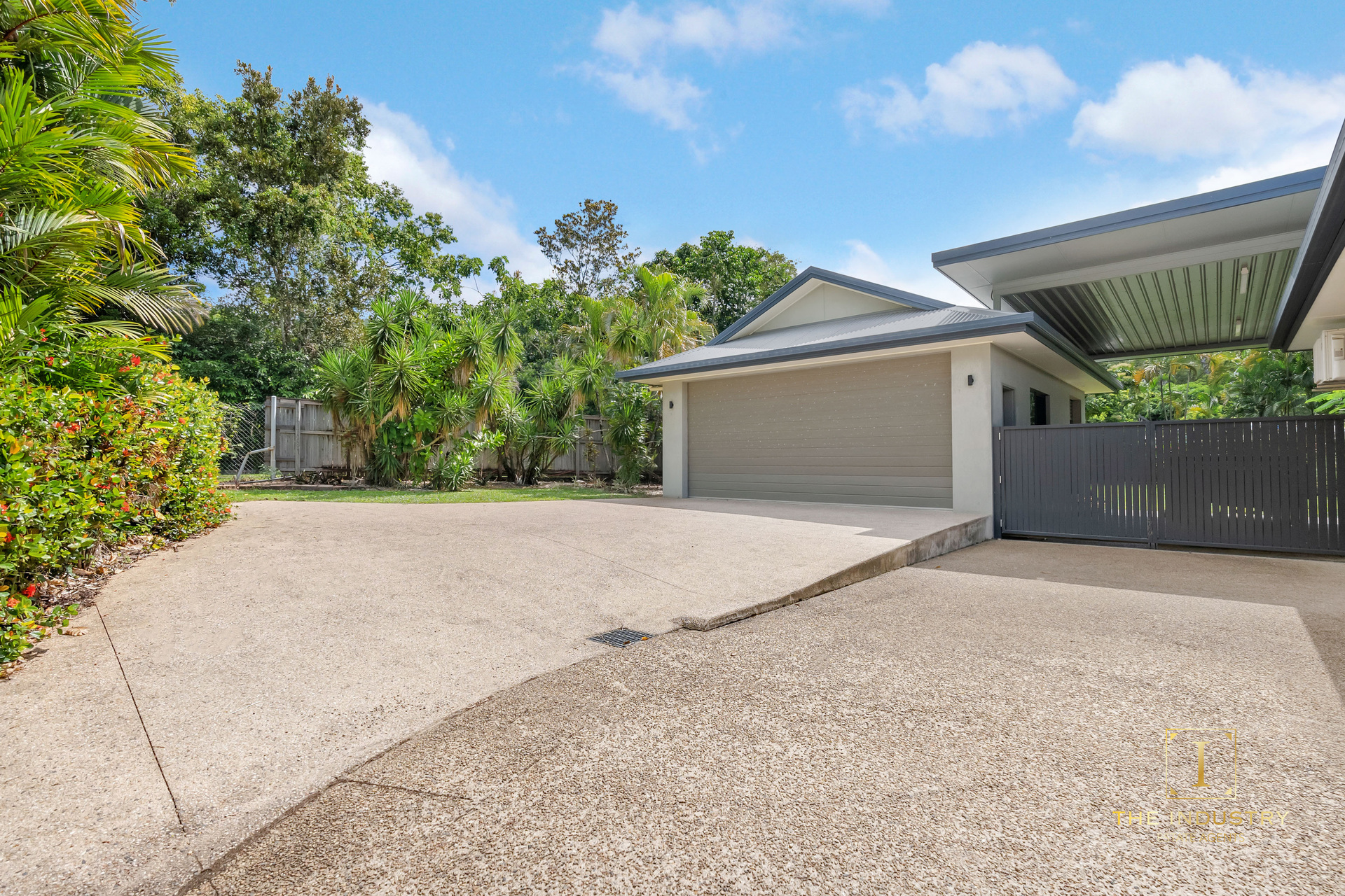 10-12 Evergreen Street, Clifton Beach, QLD 4879 AUS