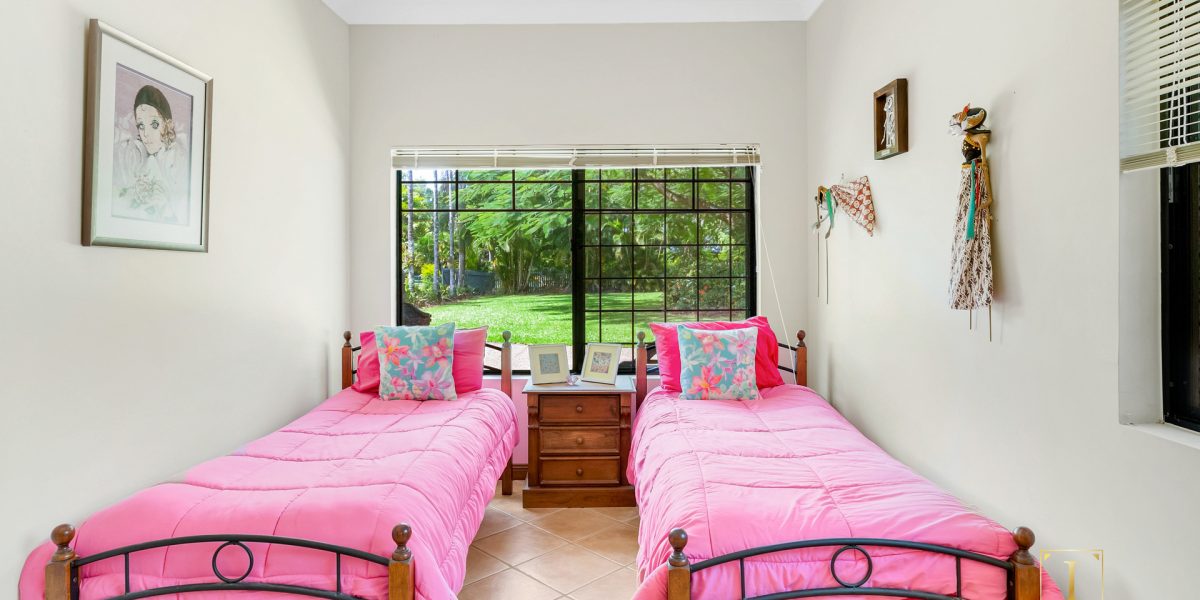 10-12 Evergreen Street, Clifton Beach, QLD 4879 AUS