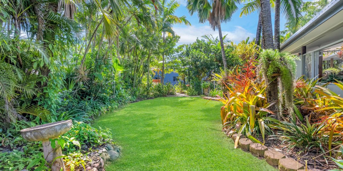 10-12 Evergreen Street, Clifton Beach, QLD 4879 AUS