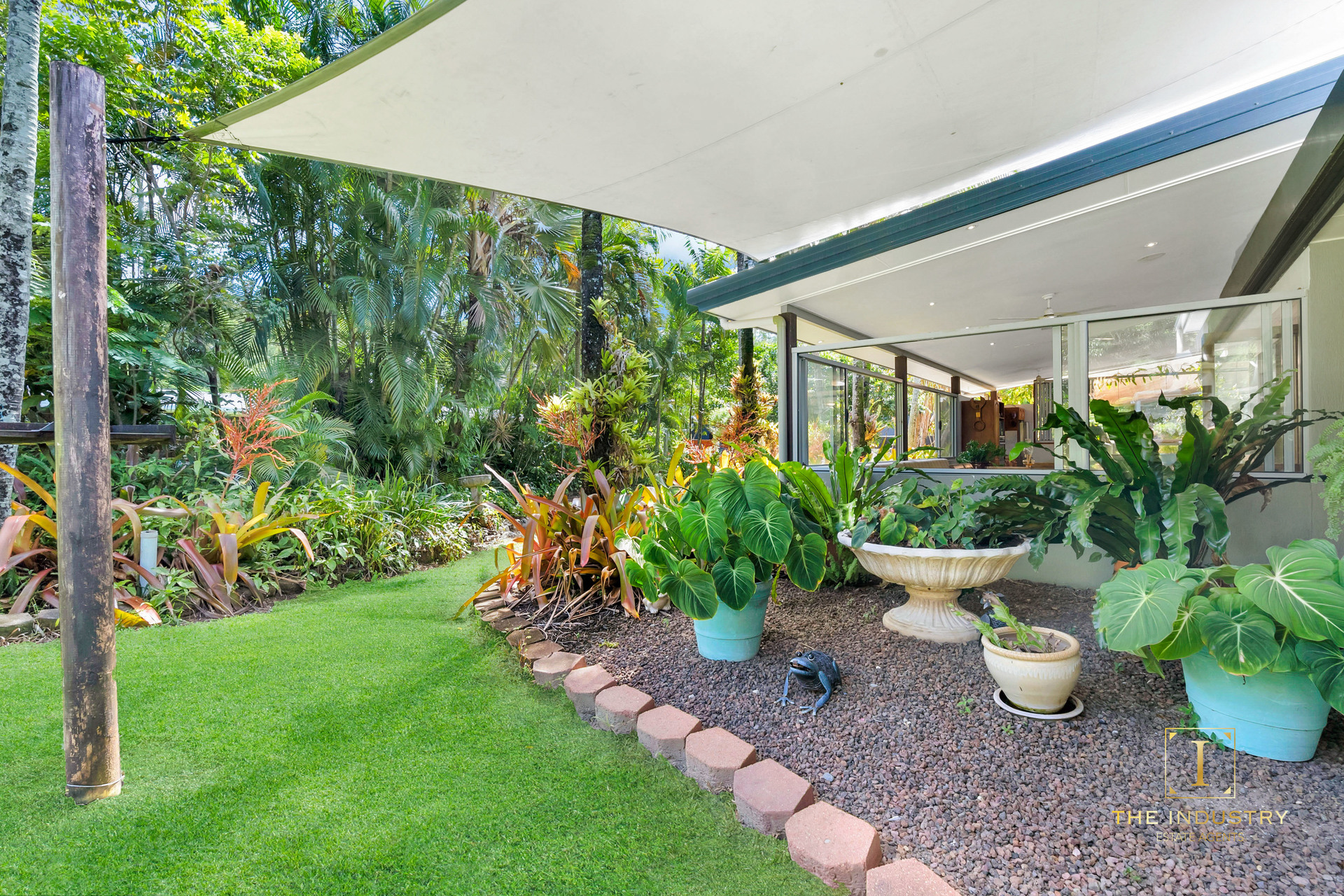 10-12 Evergreen Street, Clifton Beach, QLD 4879 AUS